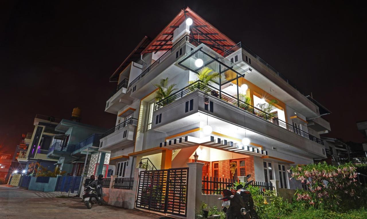 Treebo Alaka Rester Homestay มาดิเครี ภายนอก รูปภาพ