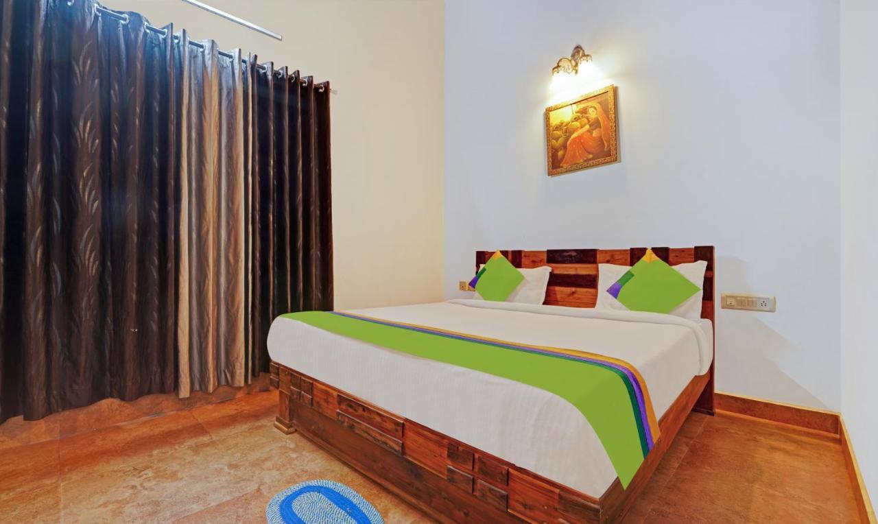 Treebo Alaka Rester Homestay มาดิเครี ภายนอก รูปภาพ